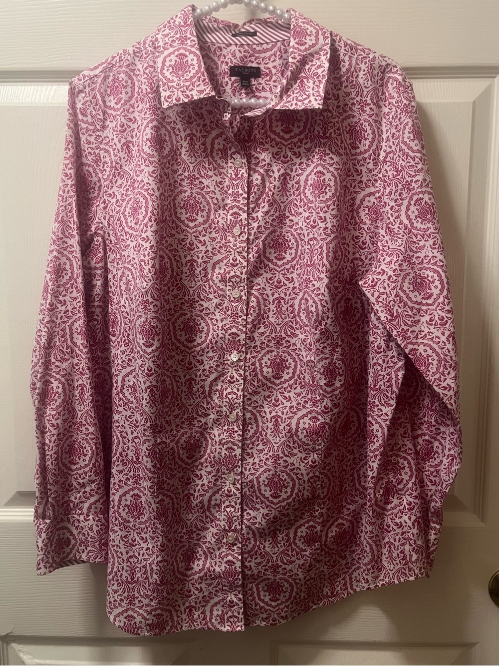 Talbots Woman 16W Pink/Wh Medallion Wrinkle-Resistant Button Front Shirt Plus